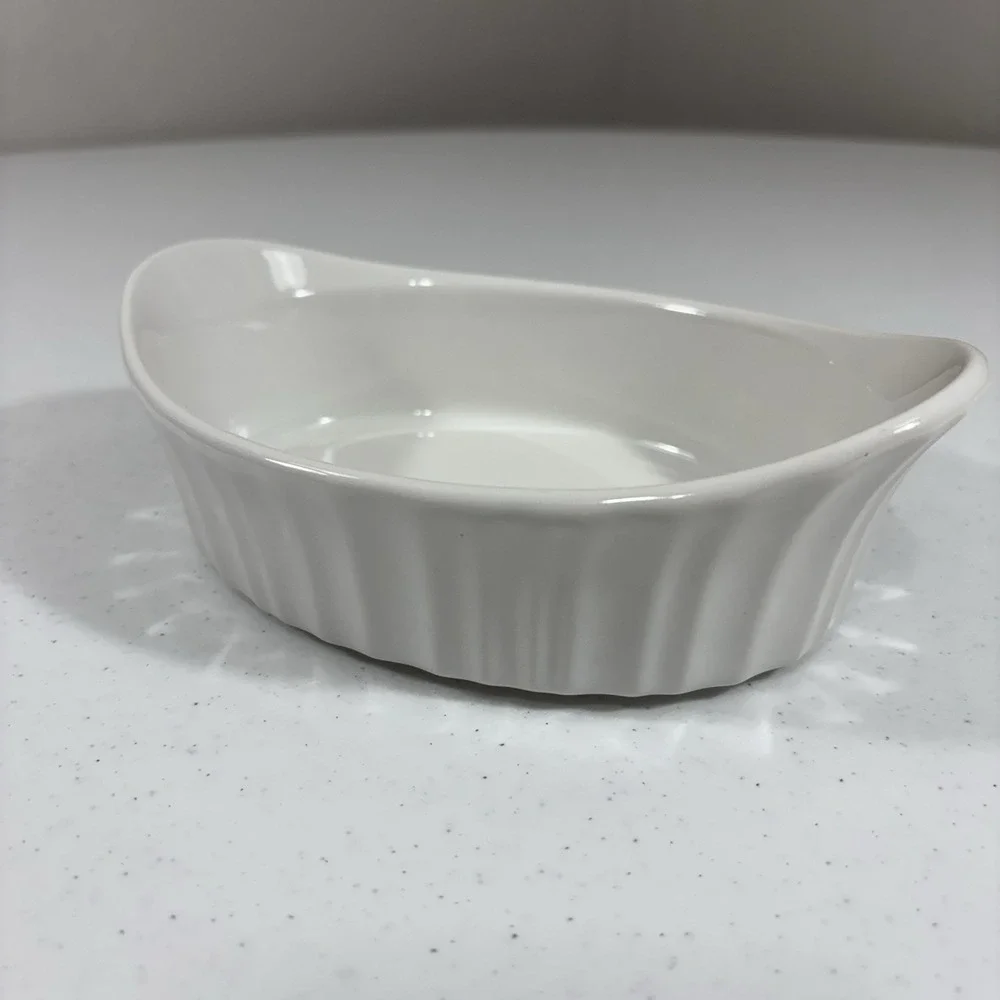Corning Ware French White Oval Casserole 18.6oz 550ml Stoneware Dish 8x5x2